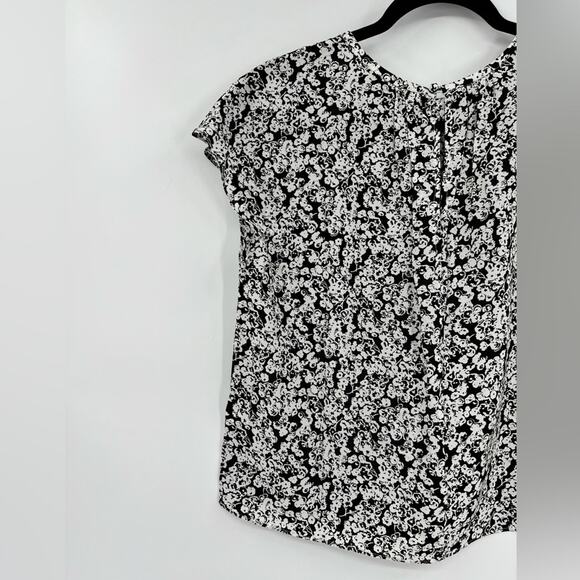 🆕 NWT Everlane The Gathered Neck Top Blouse Floral Flower Capped Sleeve Sz XXS - Picture 10 of 16